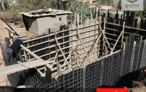 رئيس البلدية يتفقد مشروع تشطيب مدرسة كمال عدوان