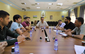 اجتماع مراجعة وتقييم شبكة مياه قيد التنفيذ