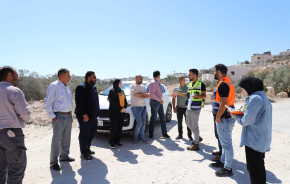 تنفيذ الاجتماع التمهيدي والجولة الميدانية لمشروع تأهيل طرق داخلية في السموع