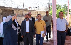 البلدية وتربية جنوب الخليل تقيّمان احتياجات مدرسة بنات السموع الثانوية