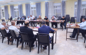 اجتماع بلدية السموع مع الكوادر الطبية في البلدة
