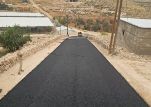 البلدية تنهي أعمال تأهيل وتعبيد 3 طرق بتمويل ذاتي