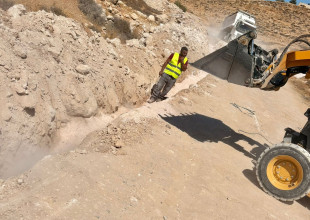 استمرار العمل في مشروع توسعة شبكة المياه