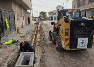 البلدية تشرع بتنفيذ أعمال تصريف مياه في شارع البنية &ndash; مراح الحطاب