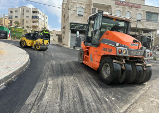 تعبيد شارعيْ واد اجحيش ووسط البلد