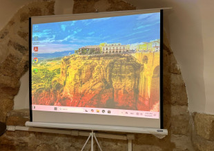 بلدية السموع  توقّع مذكرة تفاهم لدعم التعليم