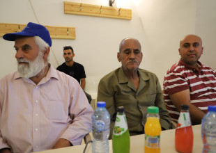 القنصل الإسباني ومعهد أريج يزوران جمعية السموع التعاونية الزراعية ويطّلعان على مشاريع الاقتصاد الدائري والشراكة التنموية