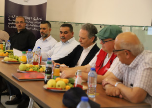 القنصل الإسباني ومعهد أريج يزوران جمعية السموع التعاونية الزراعية ويطّلعان على مشاريع الاقتصاد الدائري والشراكة التنموية