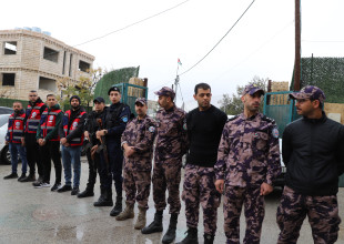 البلدية تشارك في حملة تخضير بلادي بمدرسة شهداء السموع