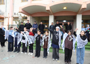 البلدية تشارك في حملة تخضير بلادي بمدرسة شهداء السموع