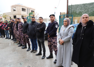 البلدية تشارك في حملة تخضير بلادي بمدرسة شهداء السموع