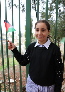 البلدية تشارك في حملة تخضير بلادي بمدرسة شهداء السموع