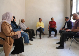 وفد من وزارة التربية والتعليم يتفقد مشروع تشطيب مدرسة كمال عدوان الأساسية