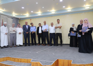 البلديّة تكرّم حفظة القرآن الكريم ومحفظيهم