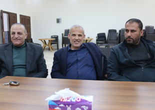 البلدية تستضيف اجتماعًا لمناقشة وتقييم الوضع الأكاديمي والتربوي