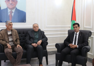 البلدية تستضيف اجتماعًا لمناقشة وتقييم الوضع الأكاديمي والتربوي