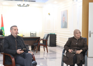 البلدية تستضيف اجتماعًا لمناقشة وتقييم الوضع الأكاديمي والتربوي