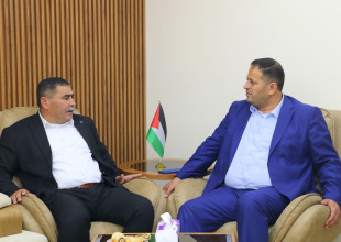 في إطار التعاون المشترك: رئيس البلدية الرواشده يزور بلدية الظاهرية