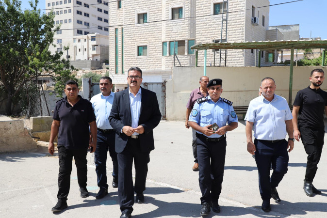 البلدية و الشرطة يتفقدون قاعات امتحان الثانوية العامة -الدورة الأولى- في يومها الأول