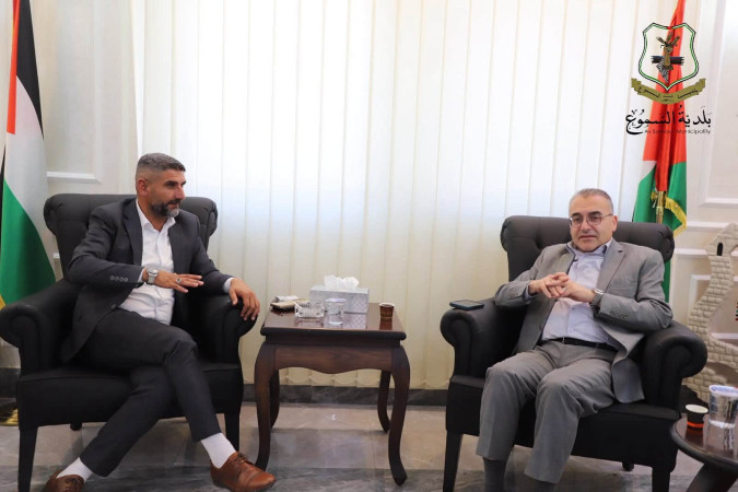 داخلية جنوب الخليل تبحث مع البلدية سبل التعاون المشترك