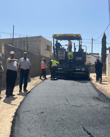 مشروع تعبيد طرق فرعية ودخلات خاصة - المرحلة الثانية